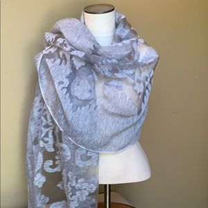 Beautiful sheer wrap in light gray